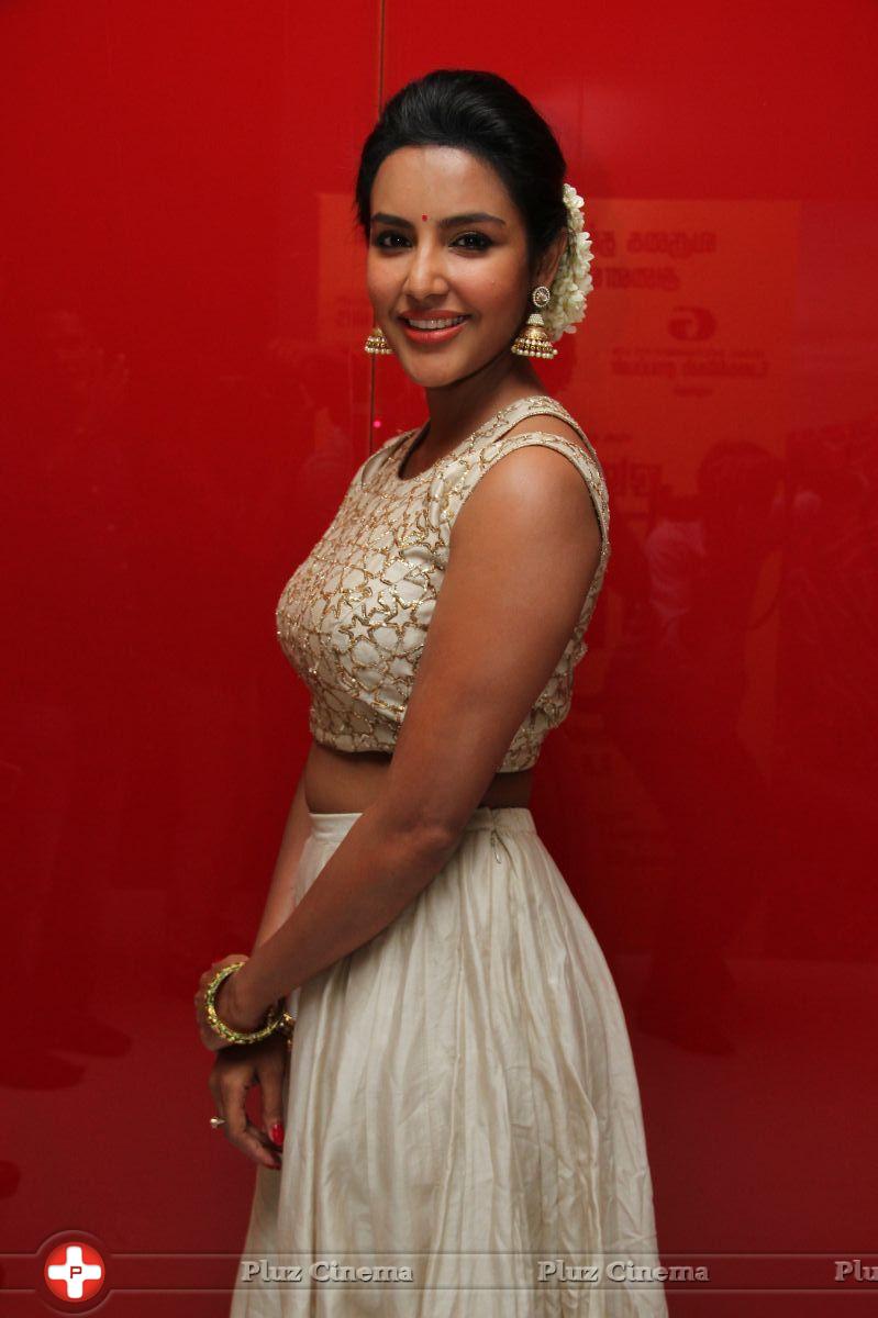 Priya Anand - Oru Oorla Rendu Raja Movie Audio Launch photos | Picture 809945