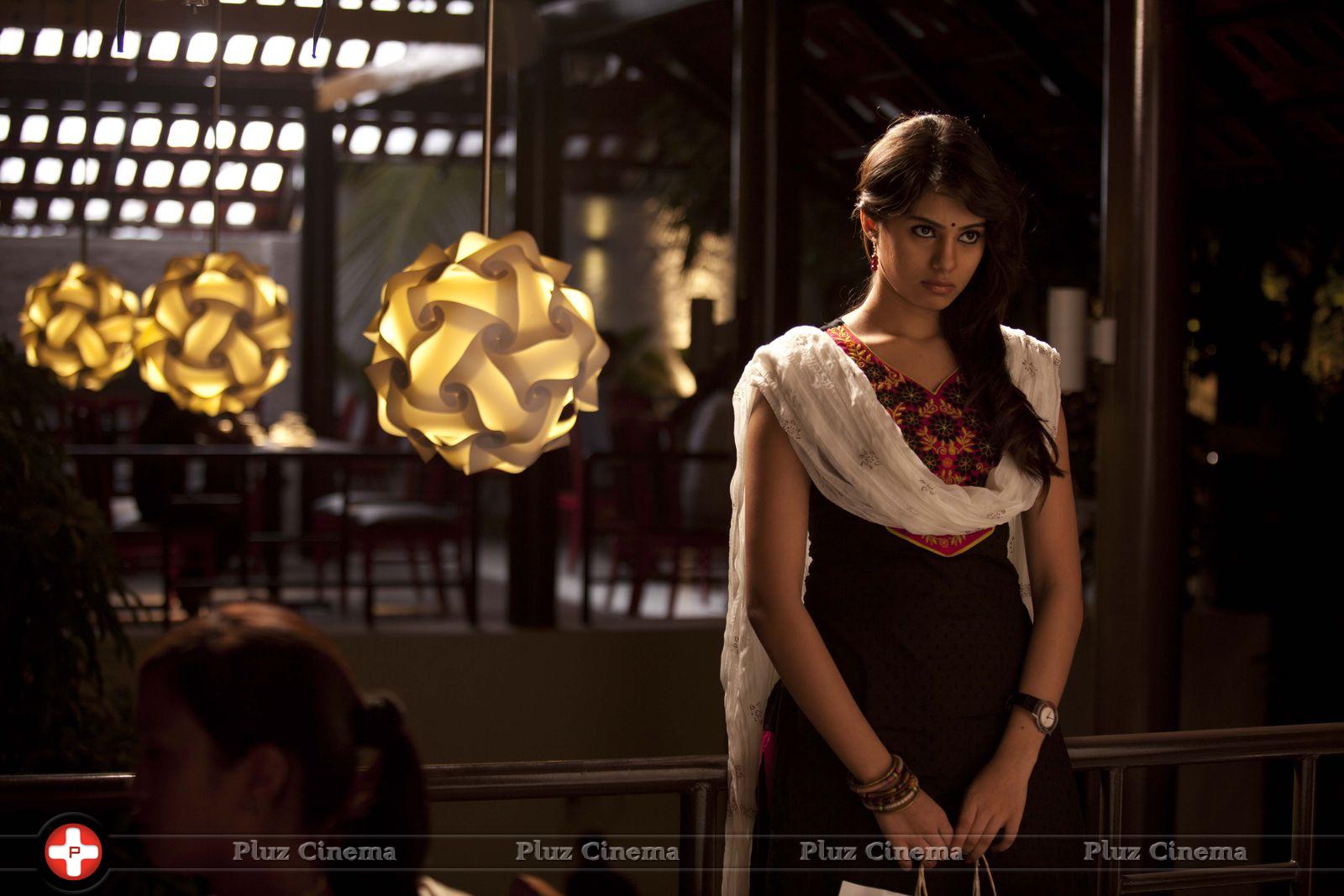 Lucia Movie Heroine Deepa Sannidhi Spicy Photo Shoot | Picture 711379