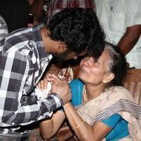 Cheran - Celebrities Mourn Over Legendary Filmmaker Balu Mahendra's Death Photos