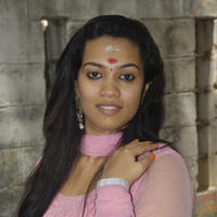 Amitha Somanath - Malainaattan Movie Launch Stills | Picture 770243