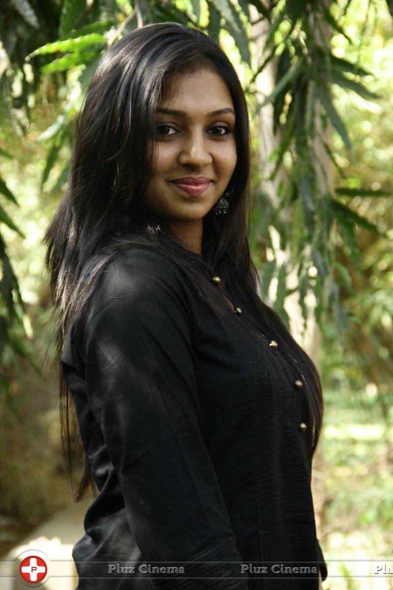 Lakshmi Menon - Jigarthanda Movie Press Meet Photos | Picture 722637
