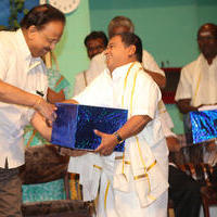 Dr. Balasubramaniam at Y Gee Mahendran 60th Stage Show of Irandam Ragasiyam Photos