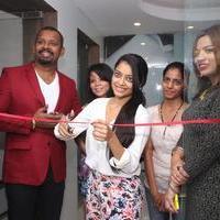 Janani Iyer - Actress Janani Iyer Essensuals Salon Launch at Besant Nagar | Picture 733381