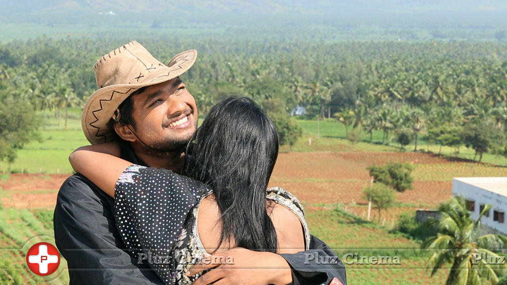 Olichithiram Movie Stills | Picture 753037