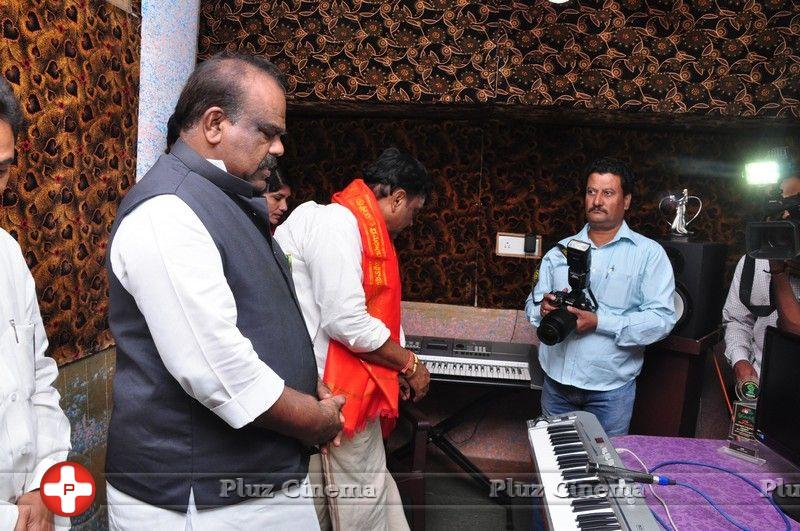 Gulabi Dalapathi Movie Song Recording Stills | Picture 789617