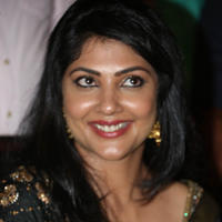 Kamalinee Mukherjee at Govindudu Andarivadele Trailer Launch Photos | Picture 792749