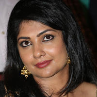 Kamalinee Mukherjee at Govindudu Andarivadele Trailer Launch Photos | Picture 792762