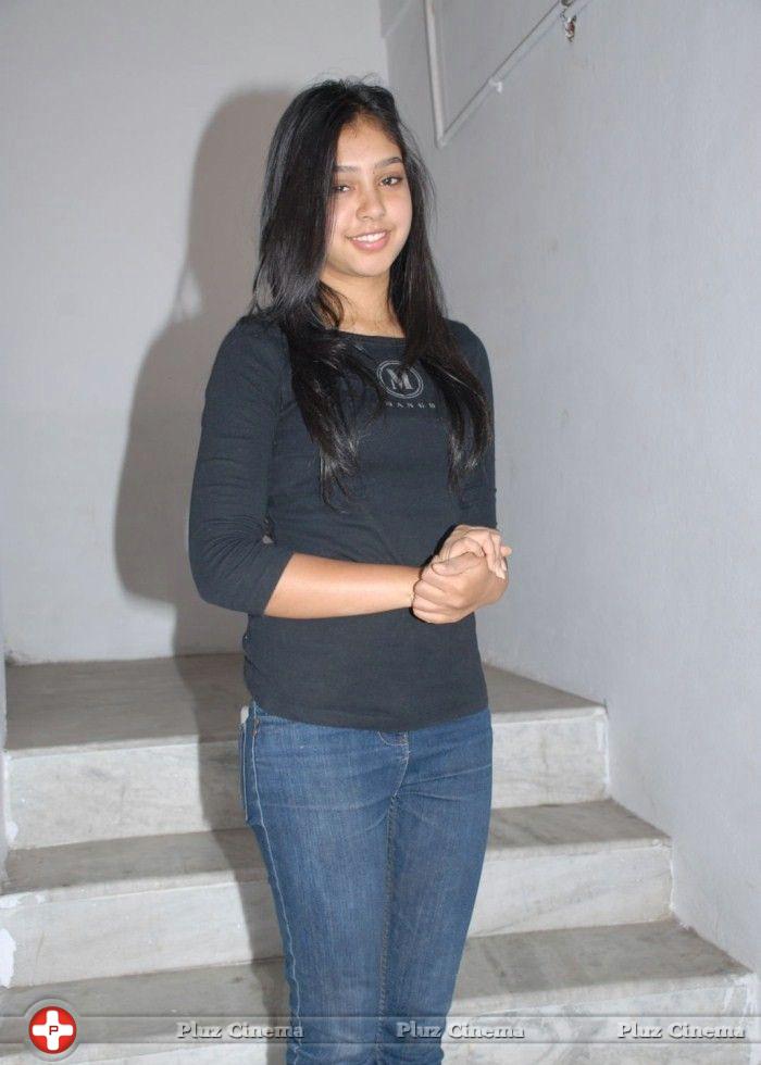 Niti Taylor Latest Stills | Picture 793433