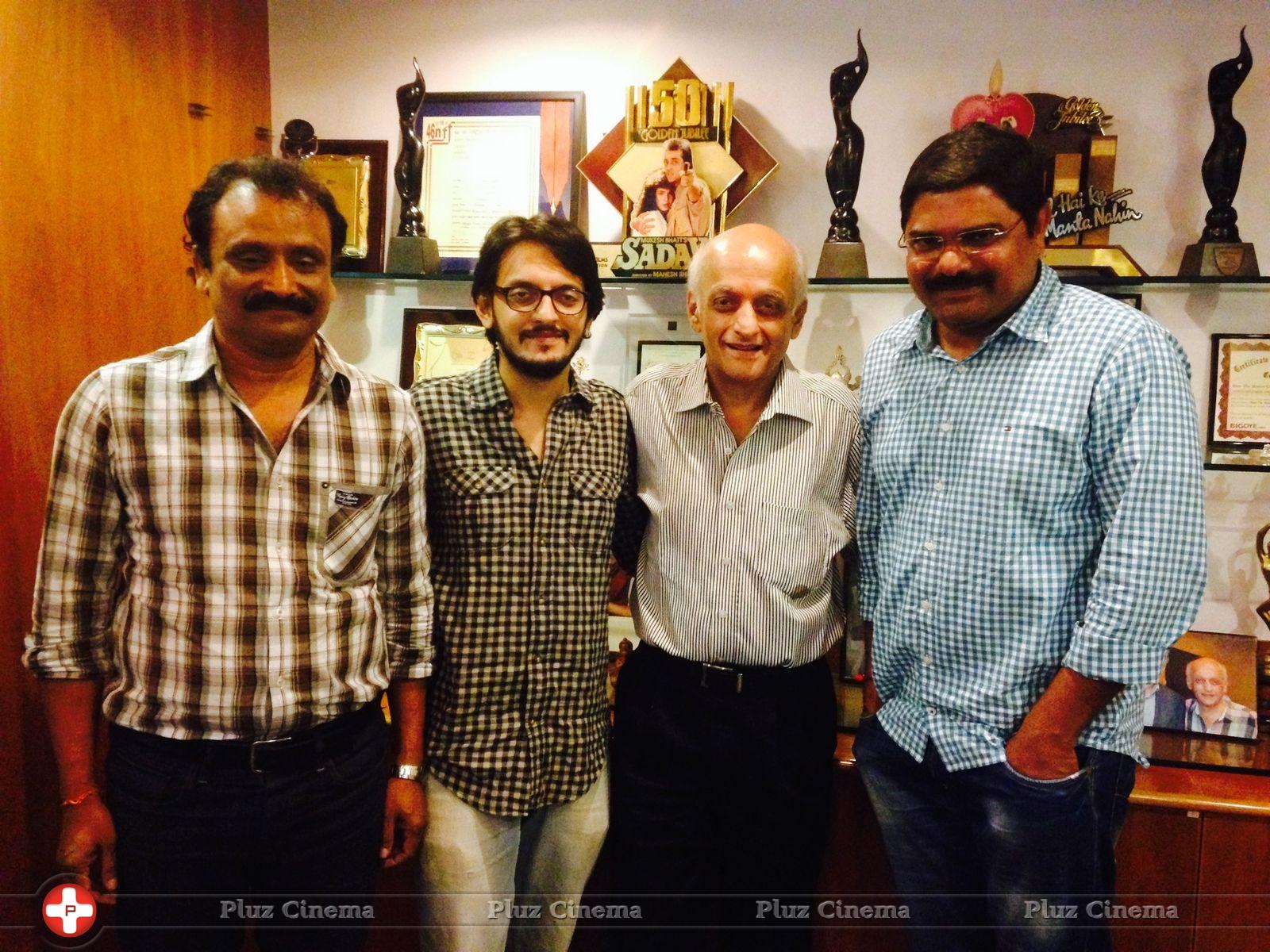 Mahesh Bhatt appreciates Maaya Movie Team Photos | Picture 796634