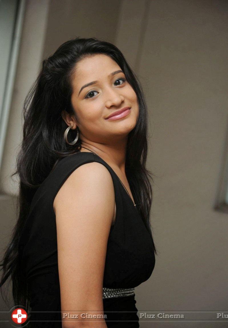 Santoshi Sharma Hot in Black Stills | Picture 796567