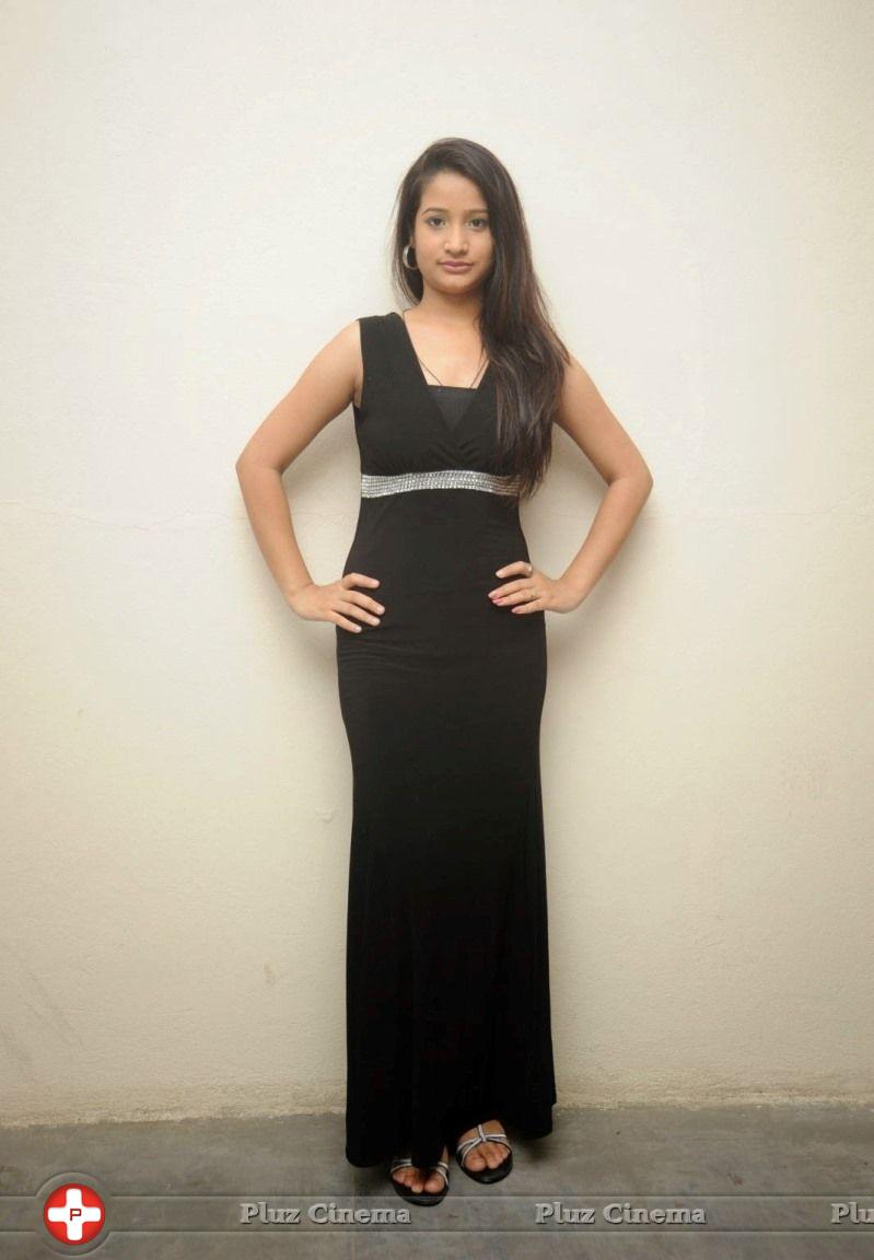 Santoshi Sharma Hot in Black Stills | Picture 796583