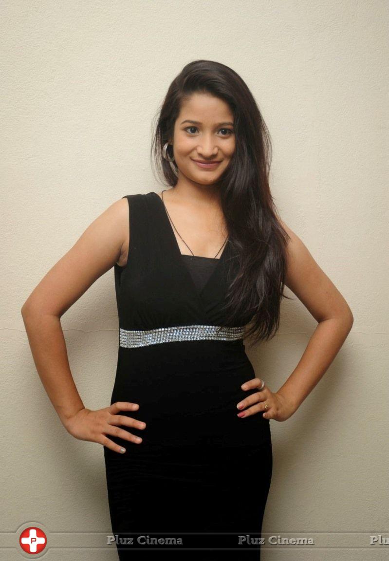 Santoshi Sharma Hot in Black Stills | Picture 796593