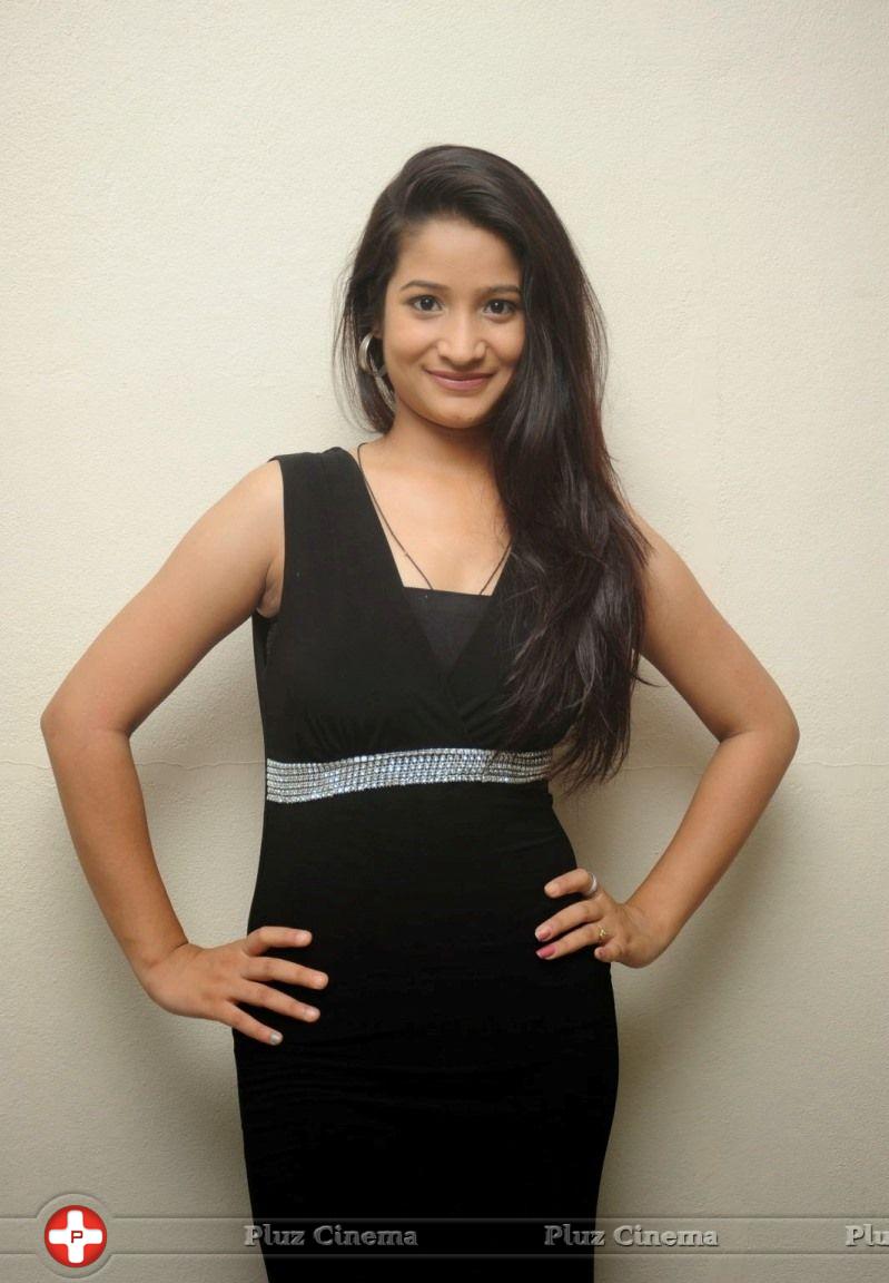 Santoshi Sharma Hot in Black Stills | Picture 796595