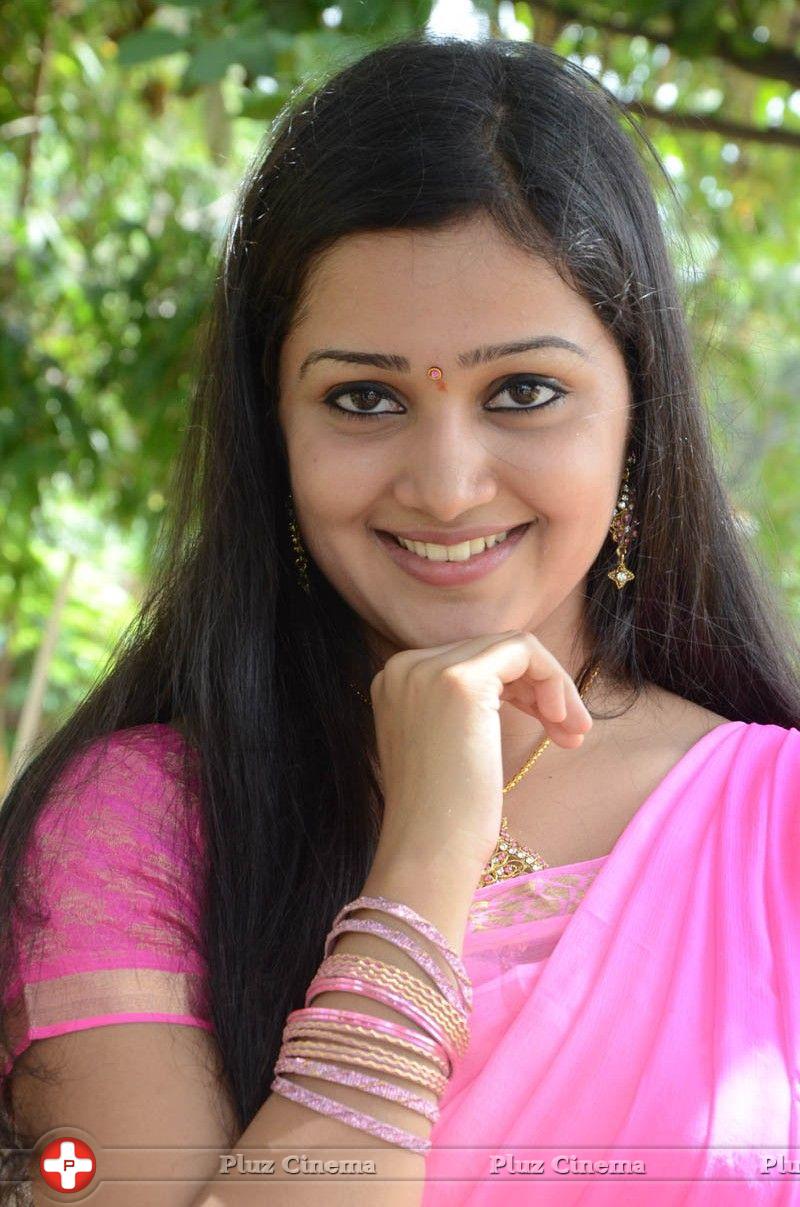 Samskruthy Shenoy in Pink Saree Photos | Picture 796949