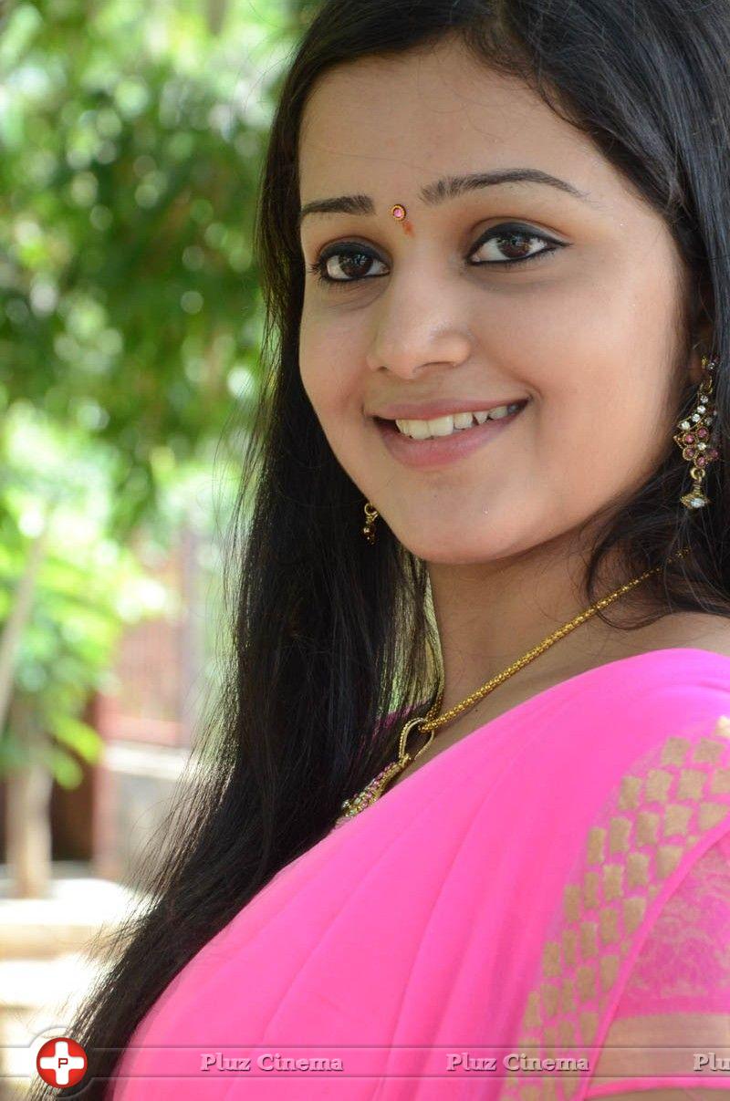 Samskruthy Shenoy in Pink Saree Photos | Picture 796951