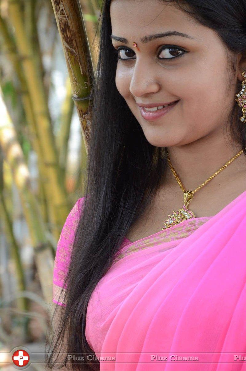 Samskruthy Shenoy in Pink Saree Photos | Picture 796995