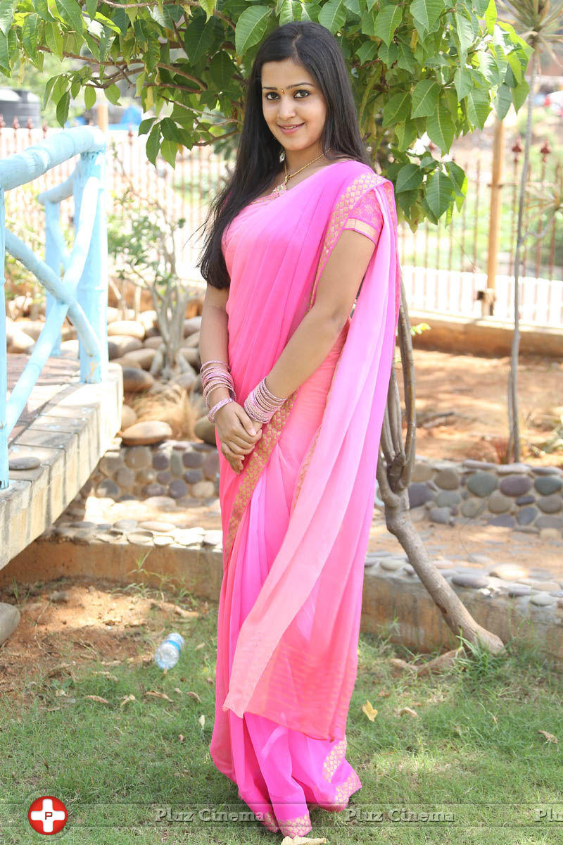 Samskruthy Shenoy in Pink Saree Photos | Picture 797005