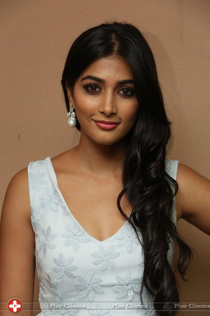 Pooja Hegde New Pictures | Picture 799867