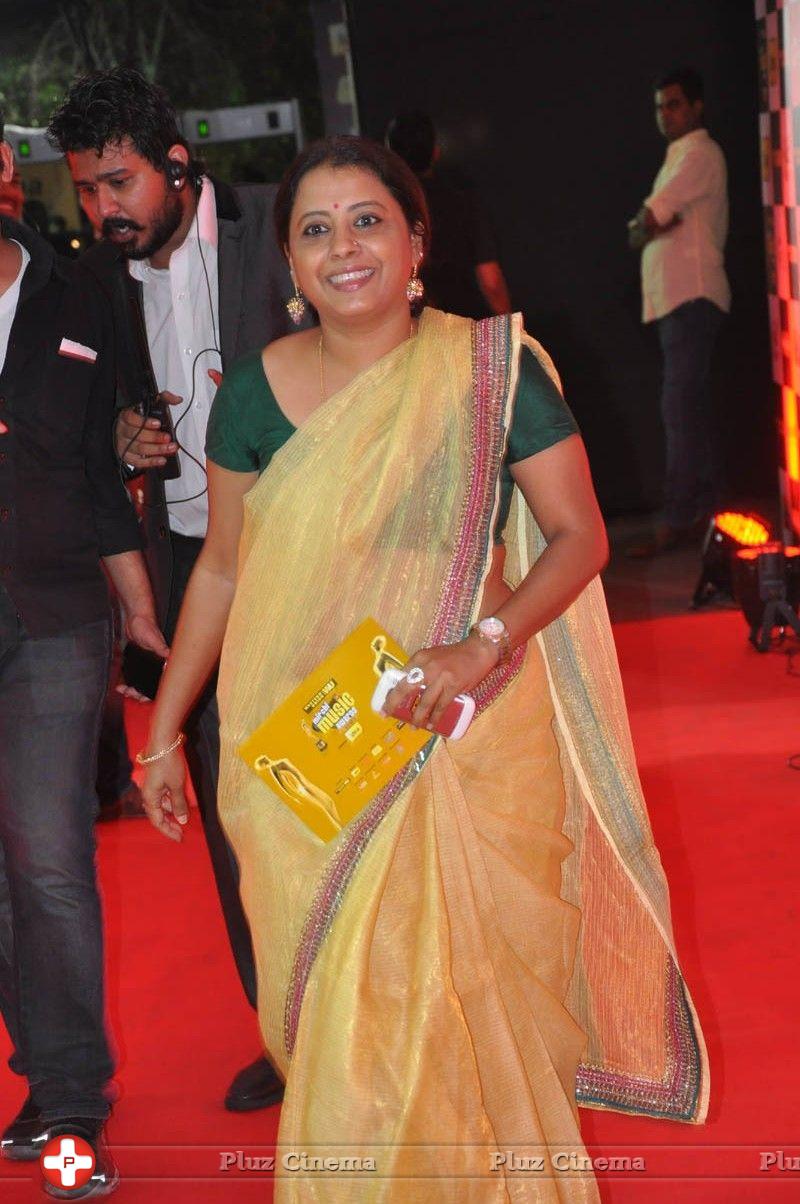 Celebs at South Indian Mirchi Music Awards 2013 Photos | Picture 802185