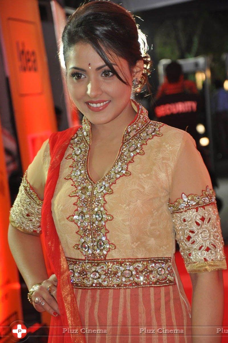 Celebs at South Indian Mirchi Music Awards 2013 Photos | Picture 802190