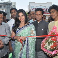Anjali (Actress) - Anjali Launches Priyanka Shopping Mall Stills | Picture 762513