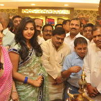 Anjali (Actress) - Anjali Launches Priyanka Shopping Mall Stills | Picture 762547