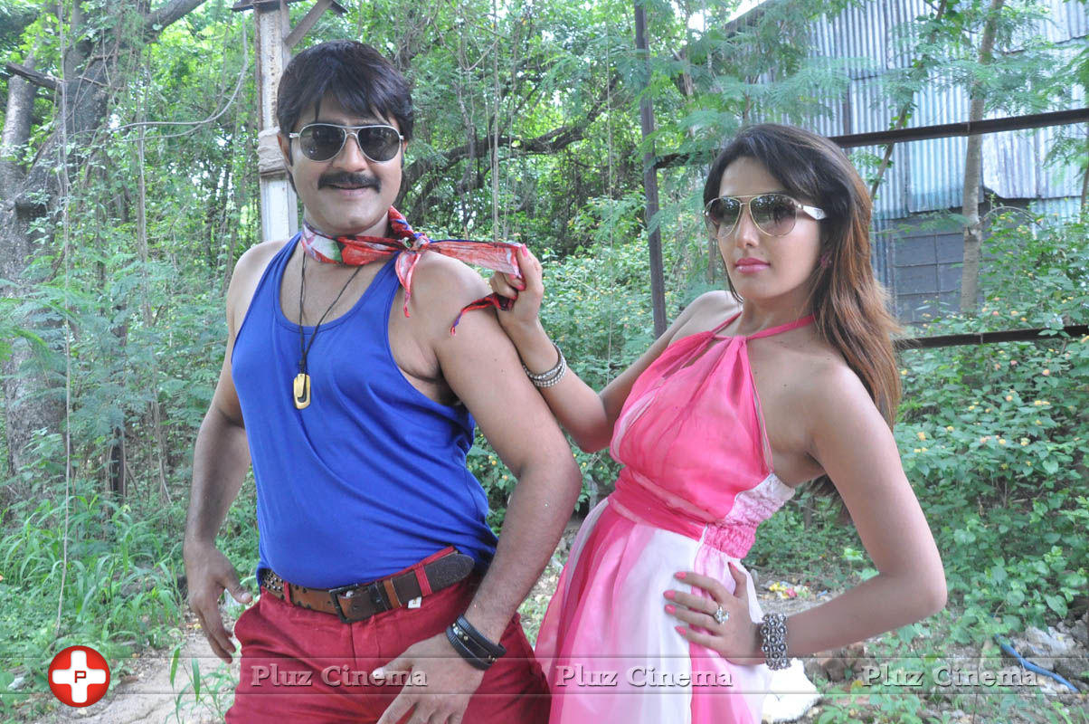 Dhee Ante Dhee Movie Photos | Picture 824992