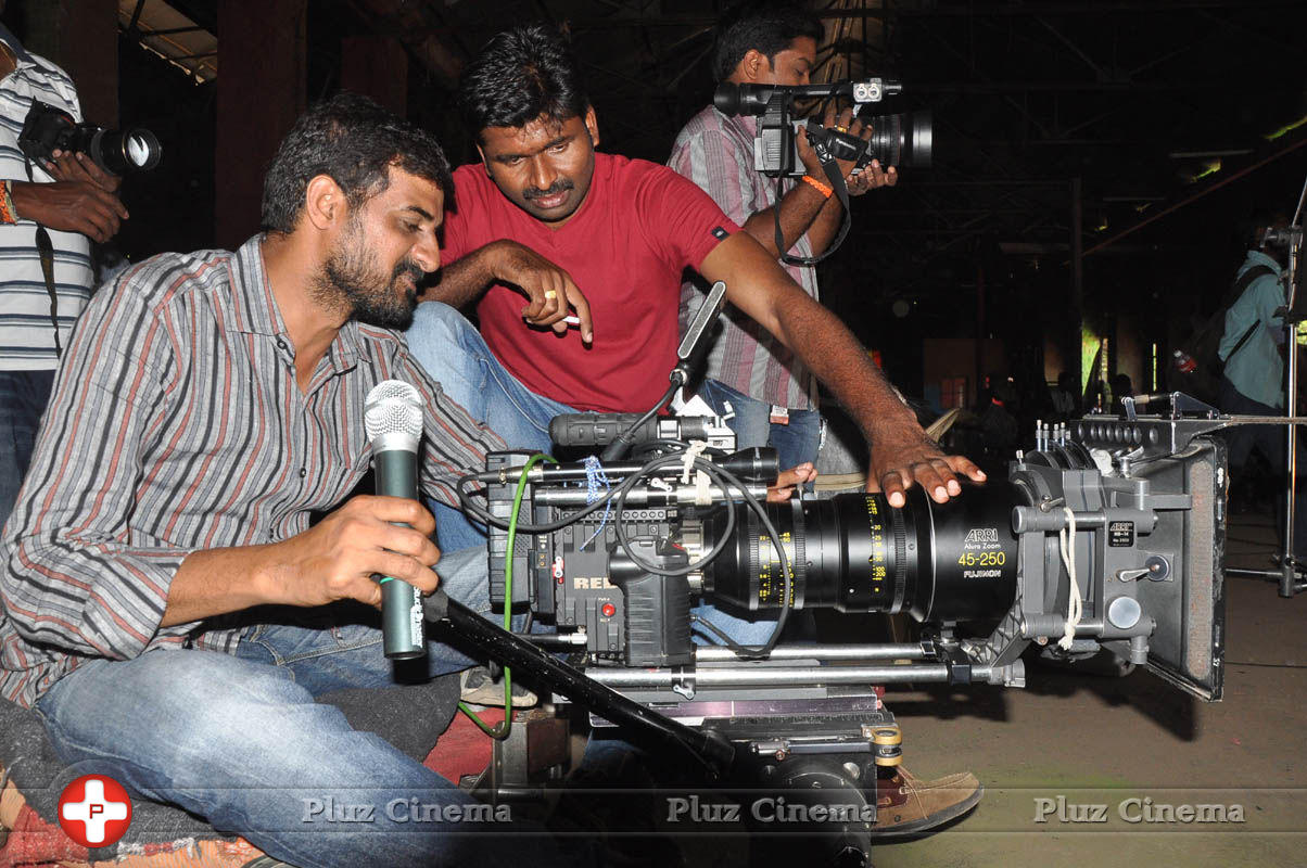 Dhee Ante Dhee Movie Working Stills | Picture 825044