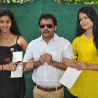 Katrina Karina Madhyalo Kamal Haasan Movie Opening Photos | Picture 828024