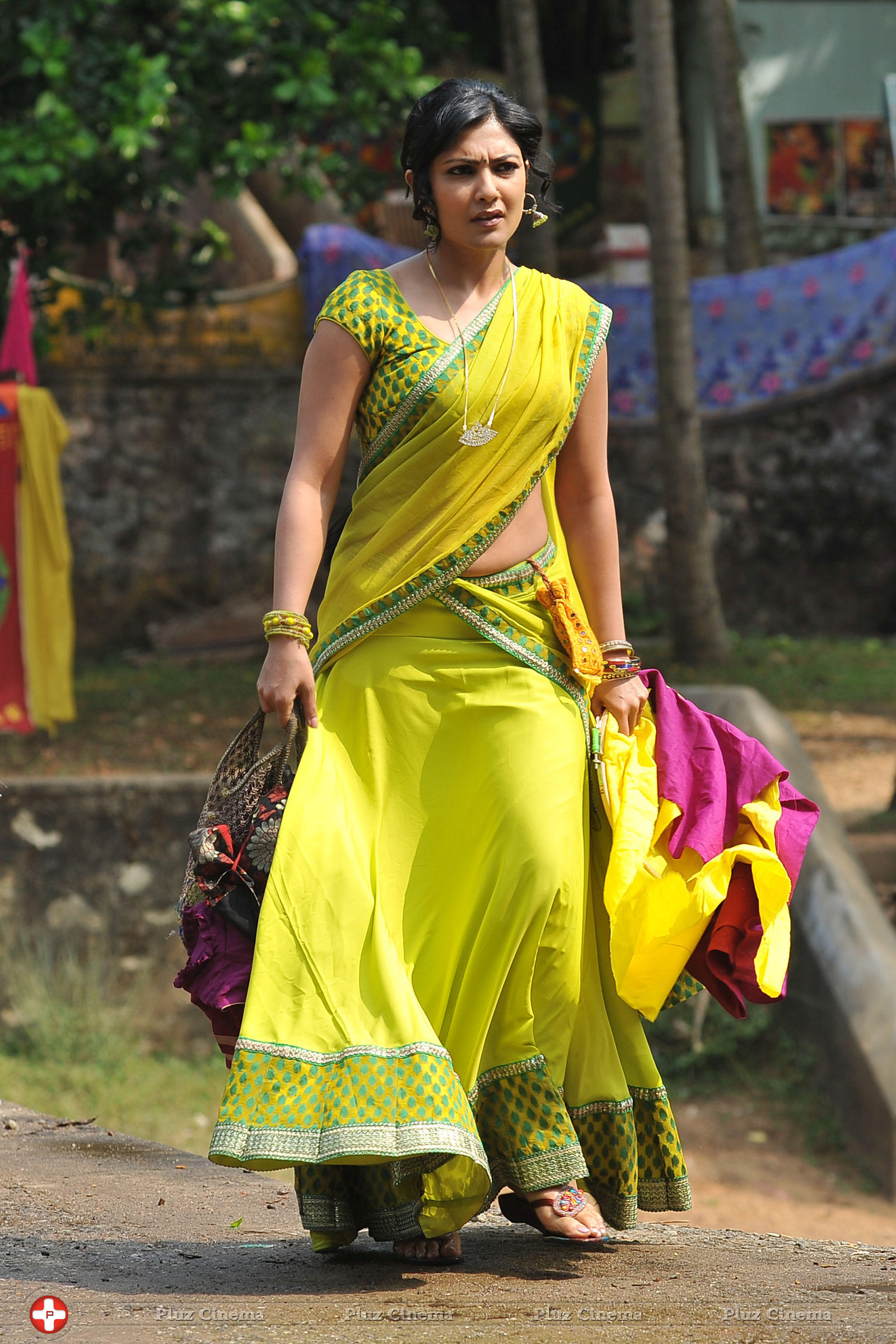 Kamalini Mukherjee - Govindudu Andarivadele Movie New Stills | Picture 830925
