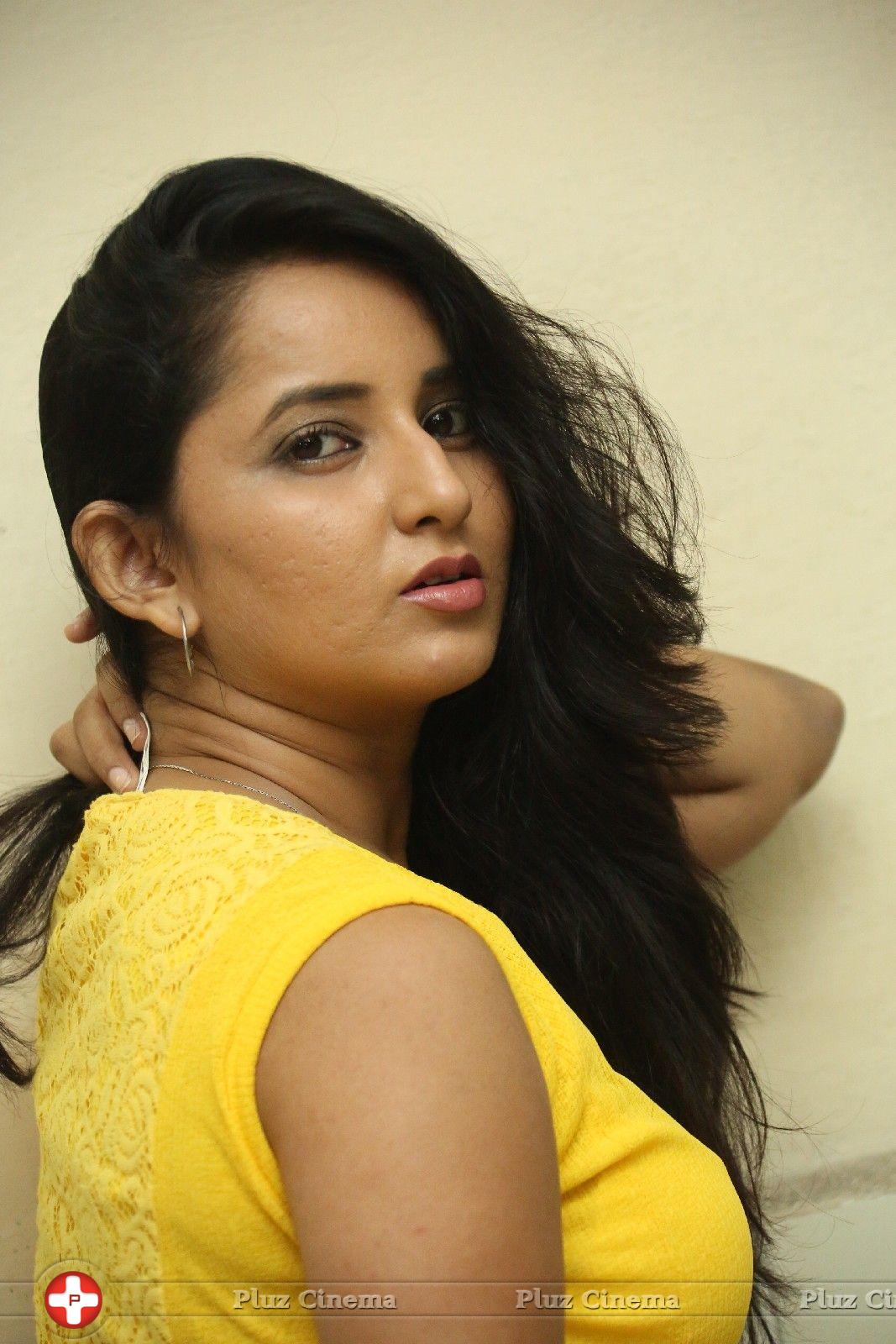 Ishika Singh Latest Gallery | Picture 831814