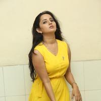 Ishika Singh Latest Gallery | Picture 831910