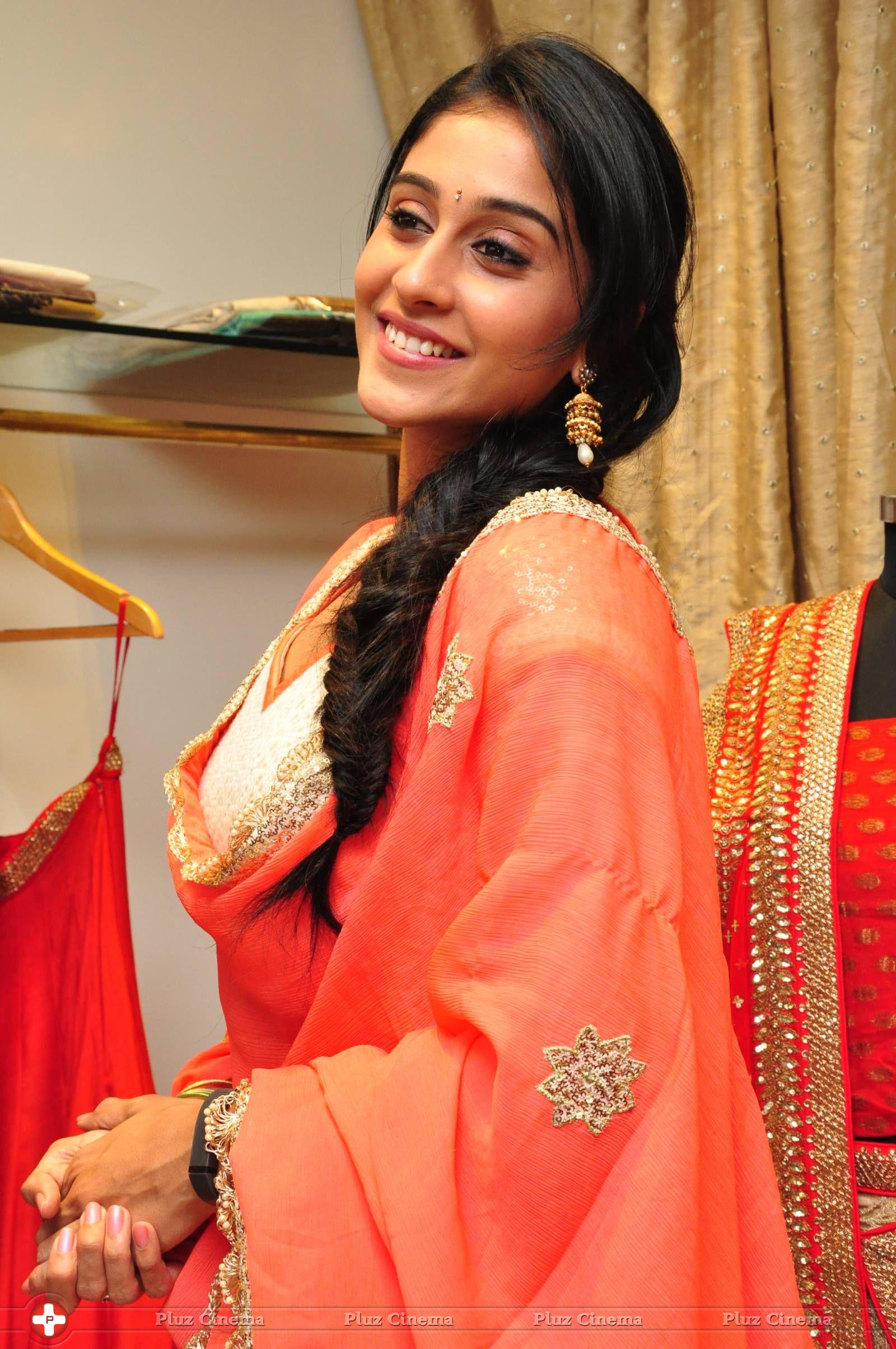 Picture 833340 Regina Cassandra Actress Regina Cassandra Launches Contemporary Collections 